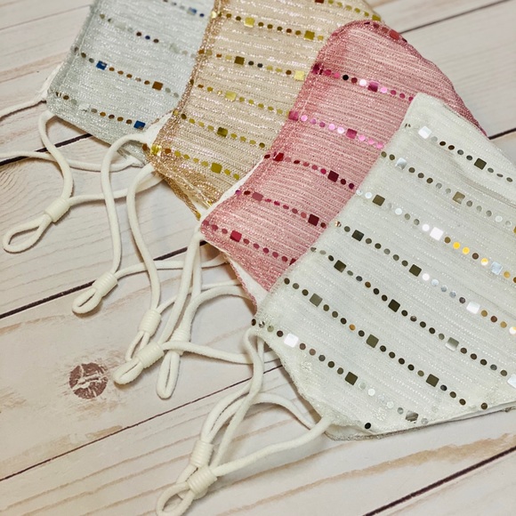 🔥4/$20🔥 Mesh Sequined Adjustable Face Masks - Picture 2 of 7